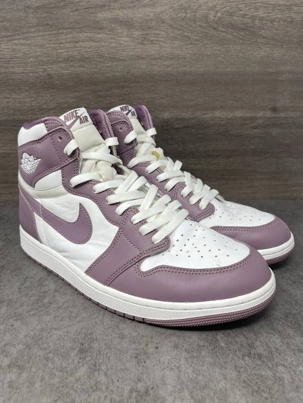 Air Jordan 1 Retro High OG Mauve Size 12 Mens DZ5485-105 White Purple Leather
